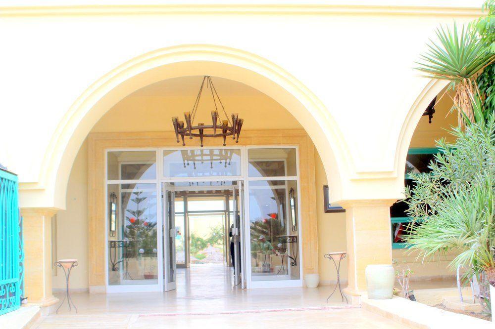 Hotel Diar Yassine Triffa Exterior foto